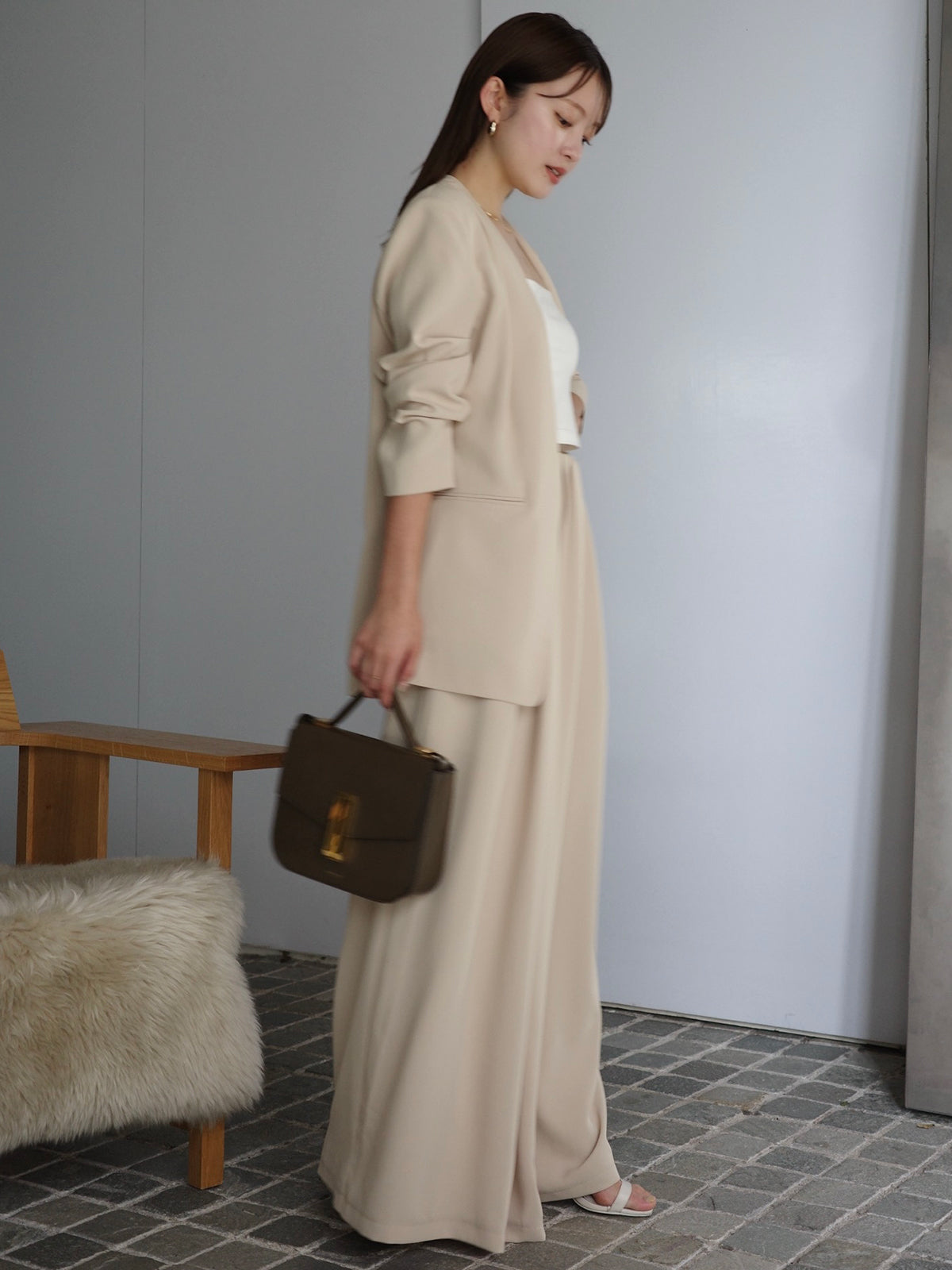 ライトダブルサテンノーカラージャケット