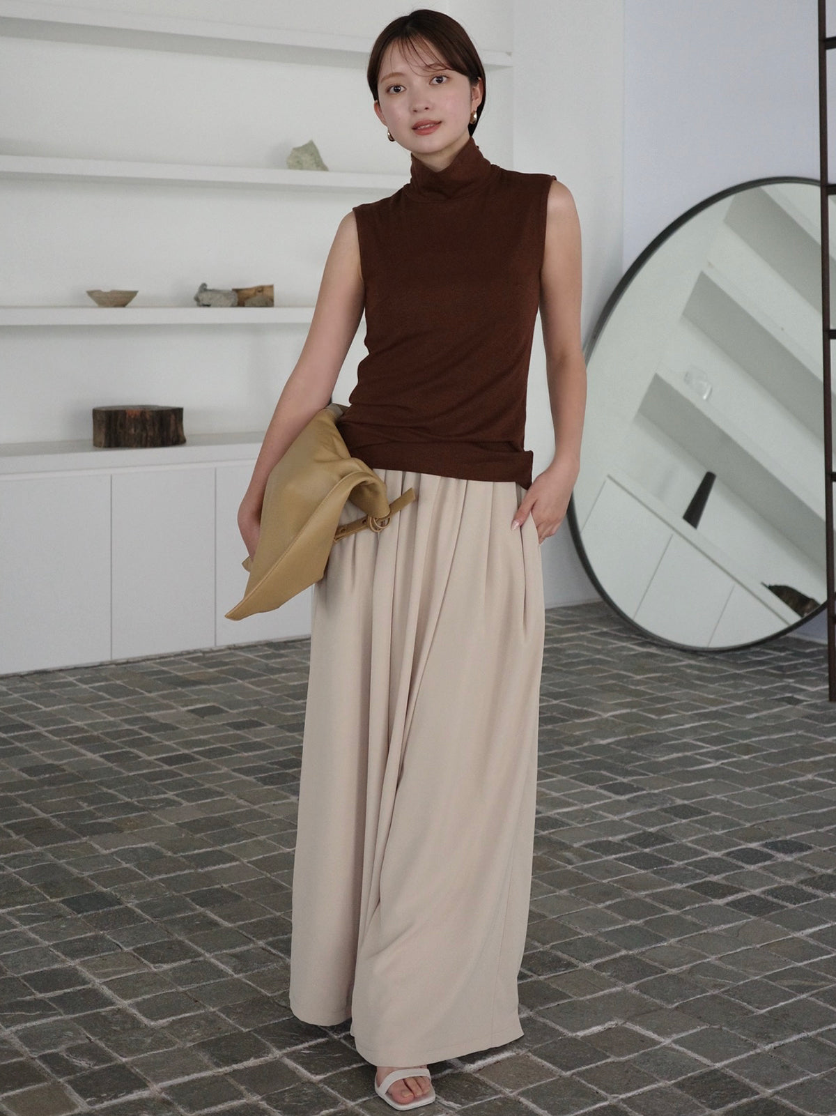 テンセルウールノースリーブカットトップス