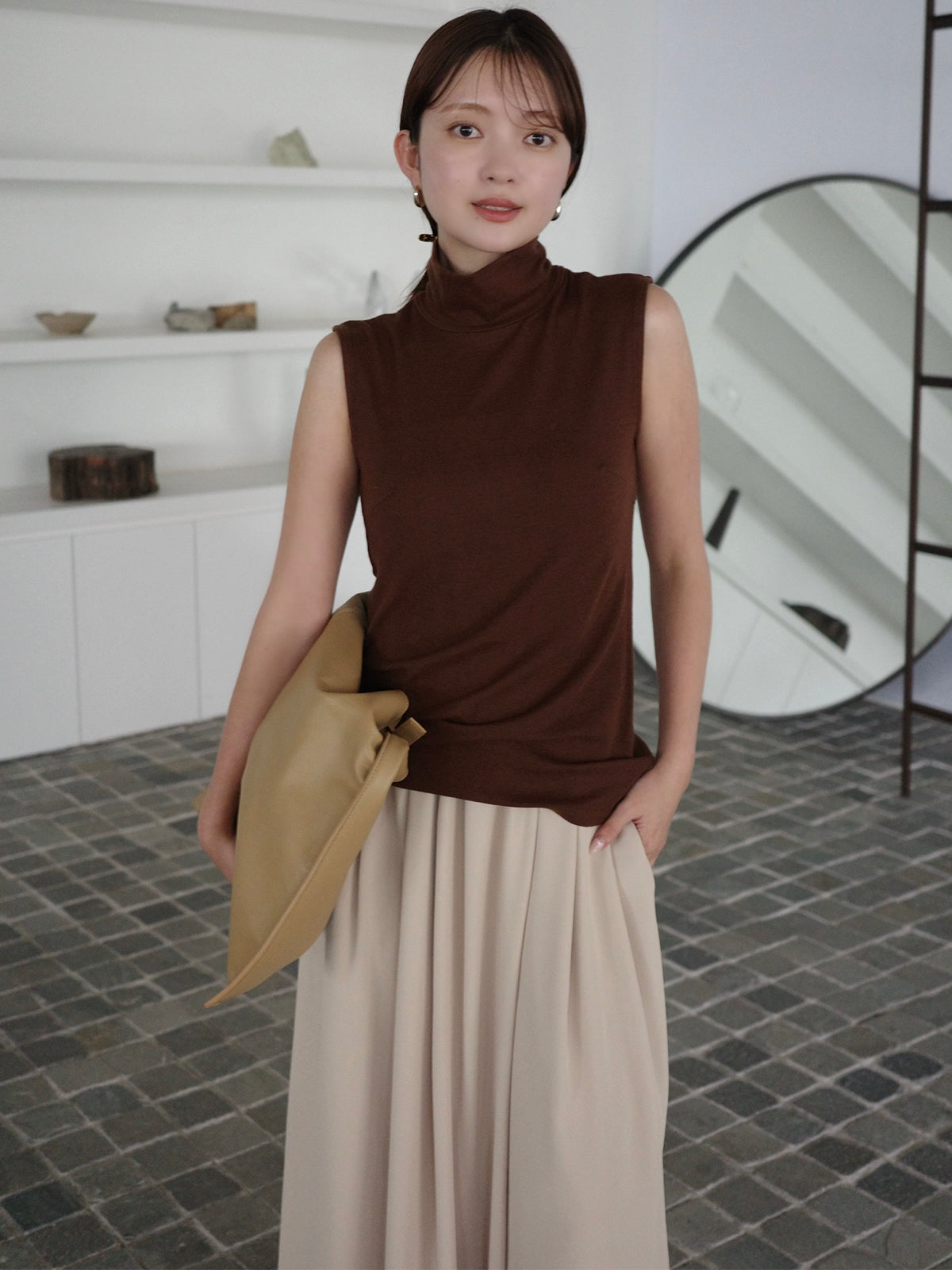 テンセルウールノースリーブカットトップス