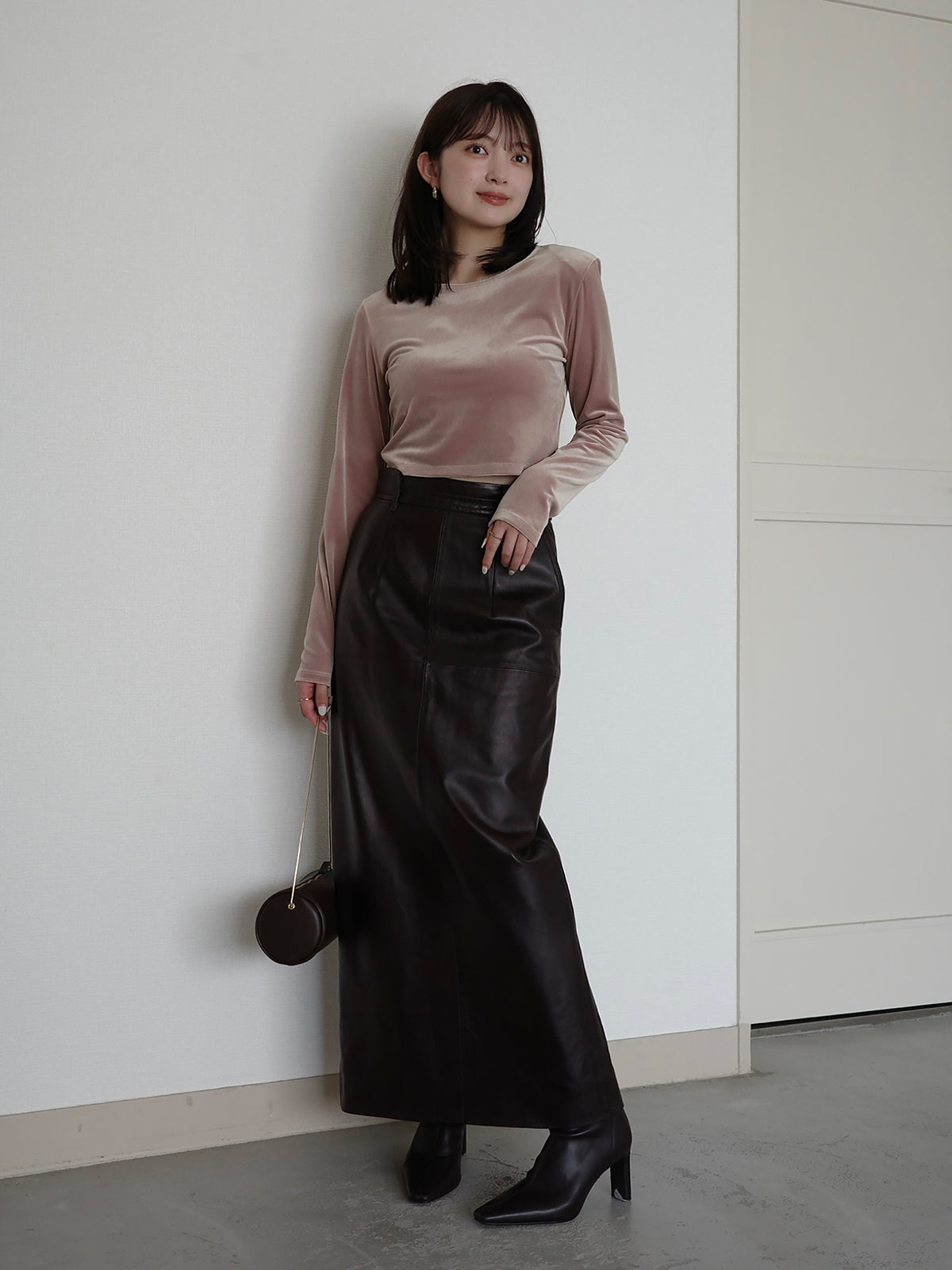 アニュアンス　anuans ベロアクロップドカットトップス ベロアクロップドカットトップス