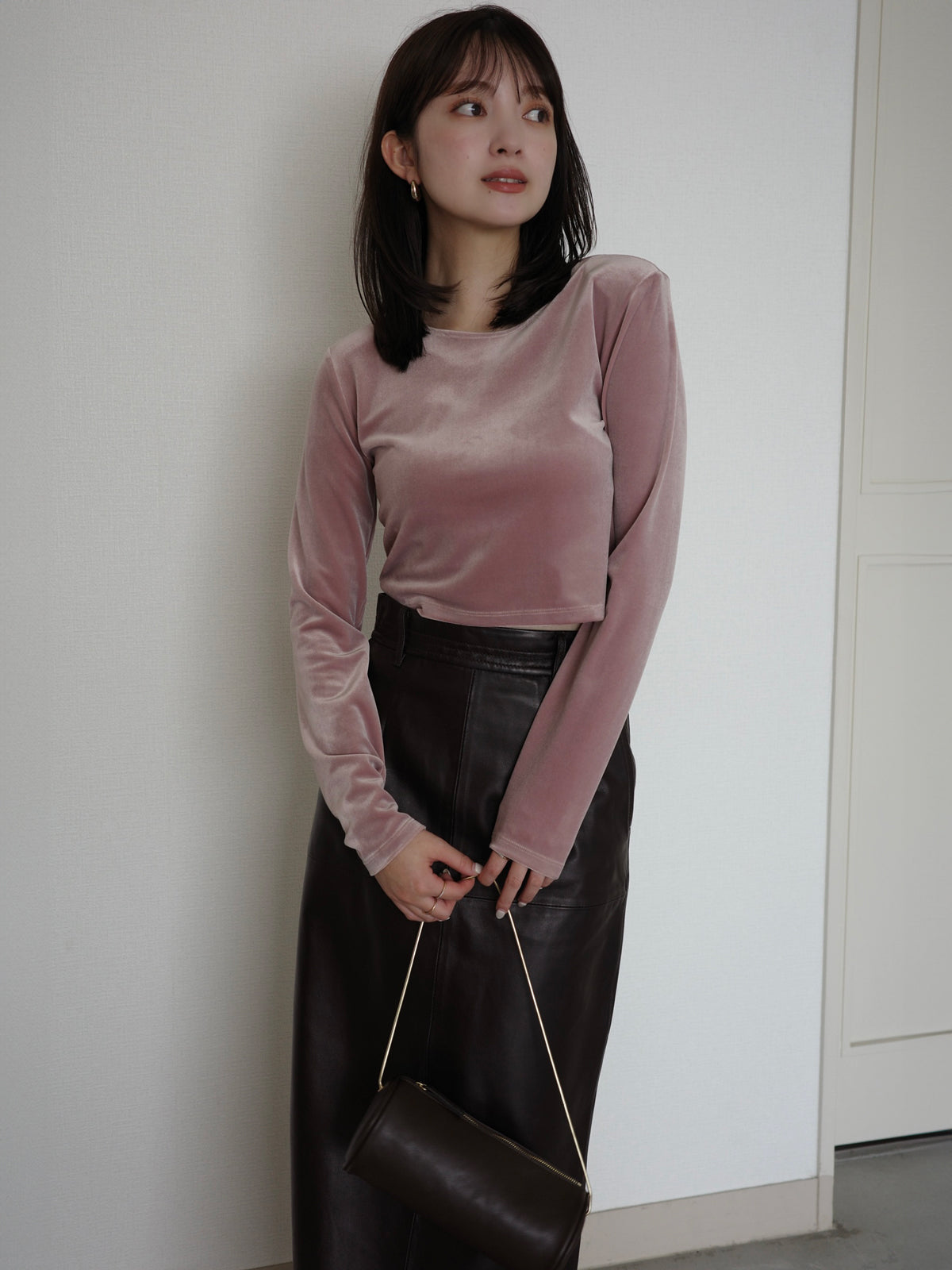 レザータイトスカート