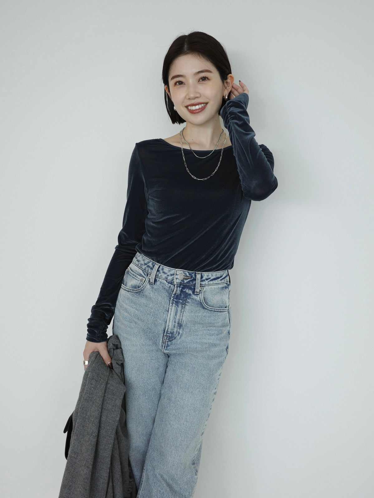 シアーカットベロアバックオープントップス