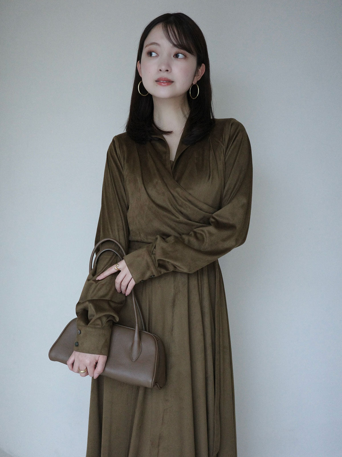 스웨이드 오픈 칼라 플레어 원피스