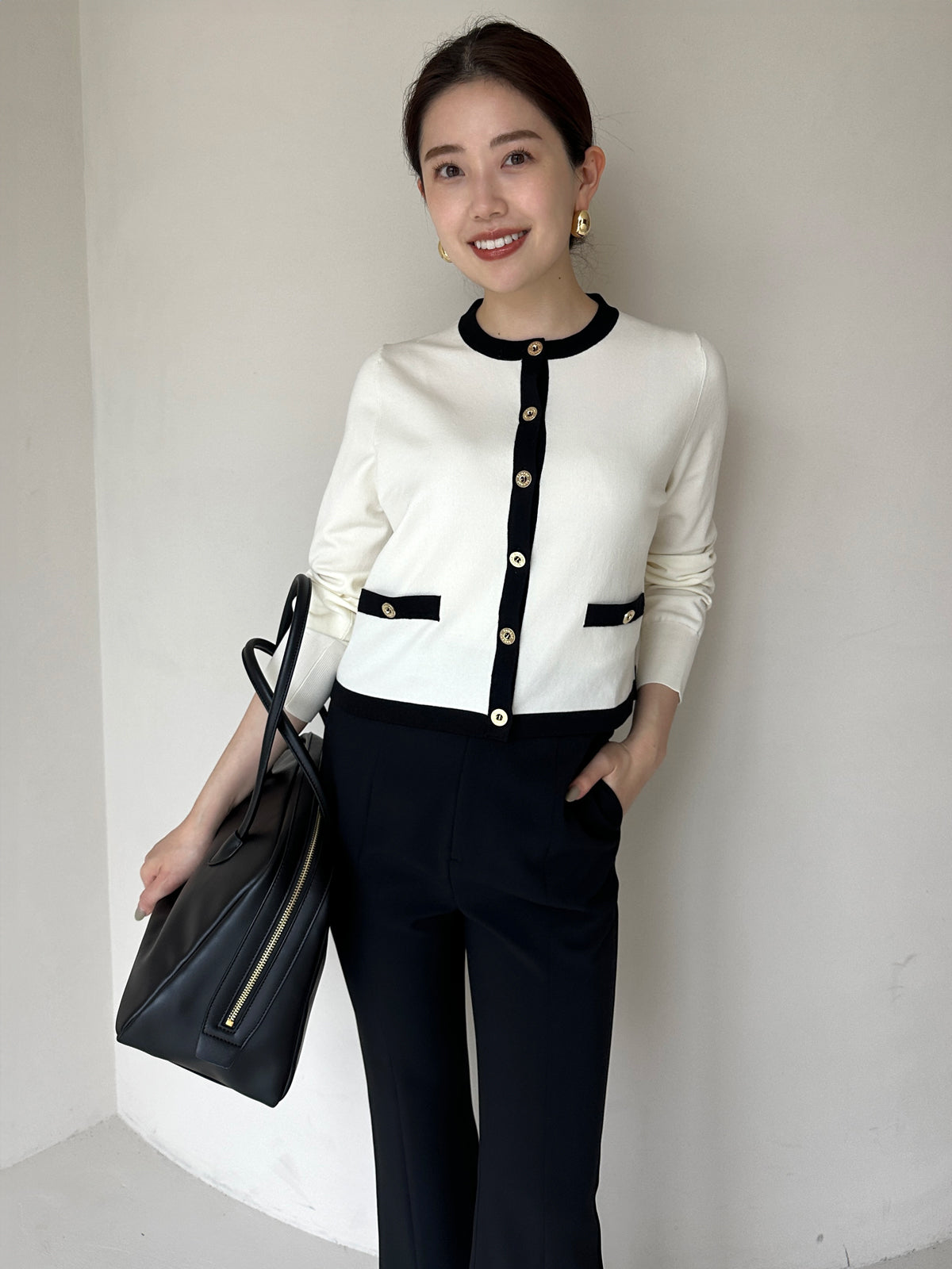 ストレッチスリットフレアパンツ