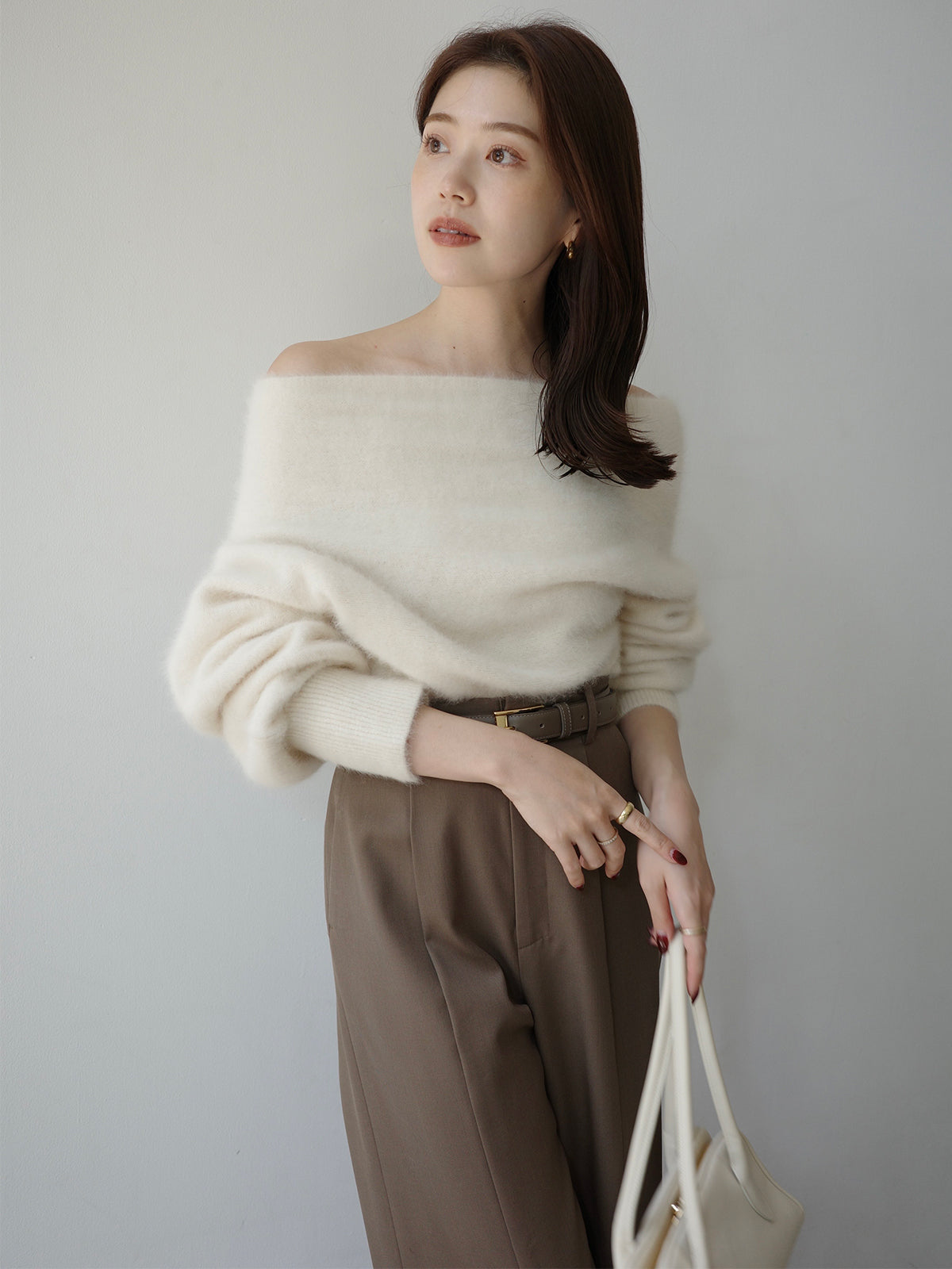 ラクーンフォックスオフショルニットプルオーバー