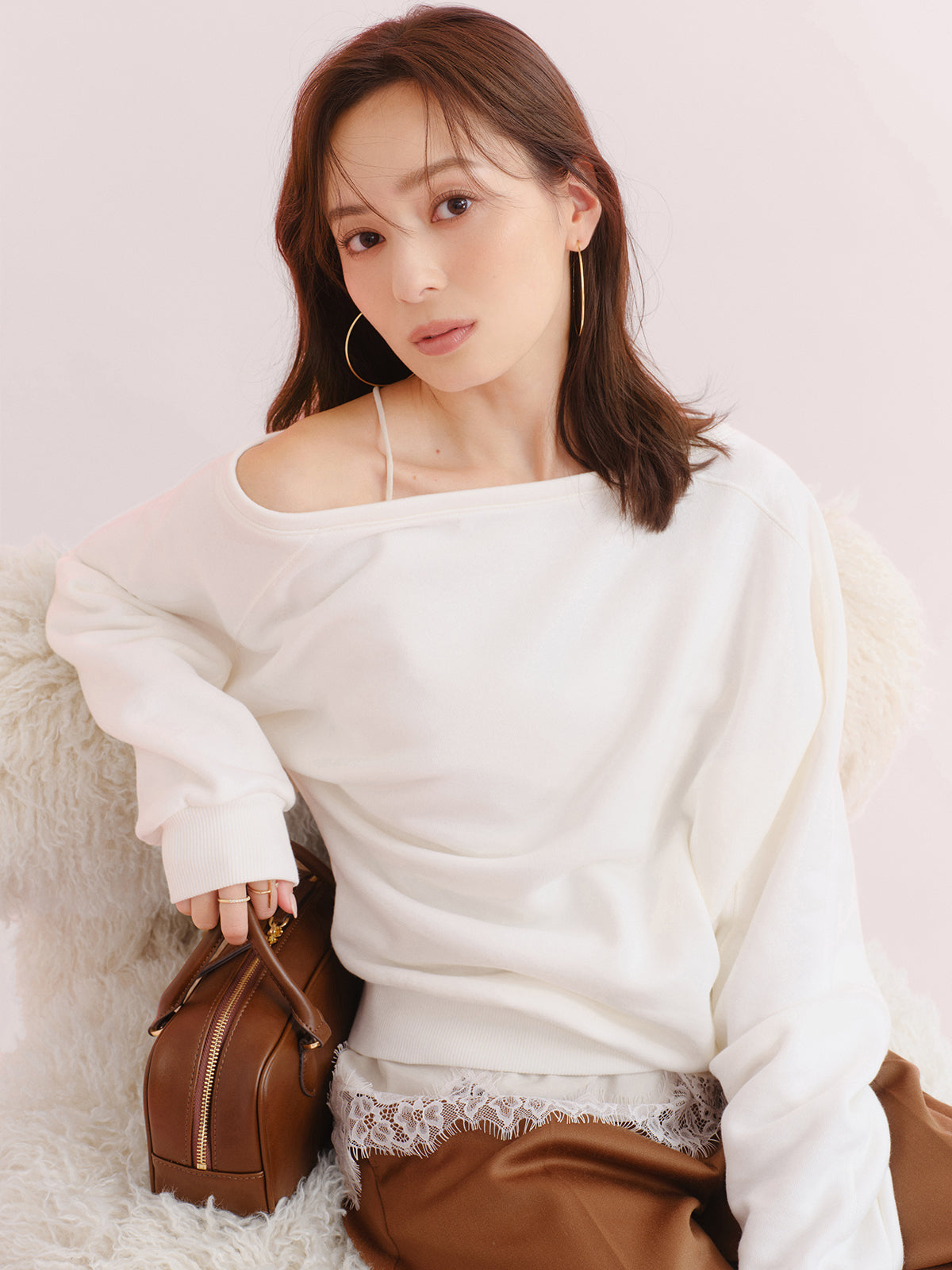 ストラクチャーオフショルダースウェット