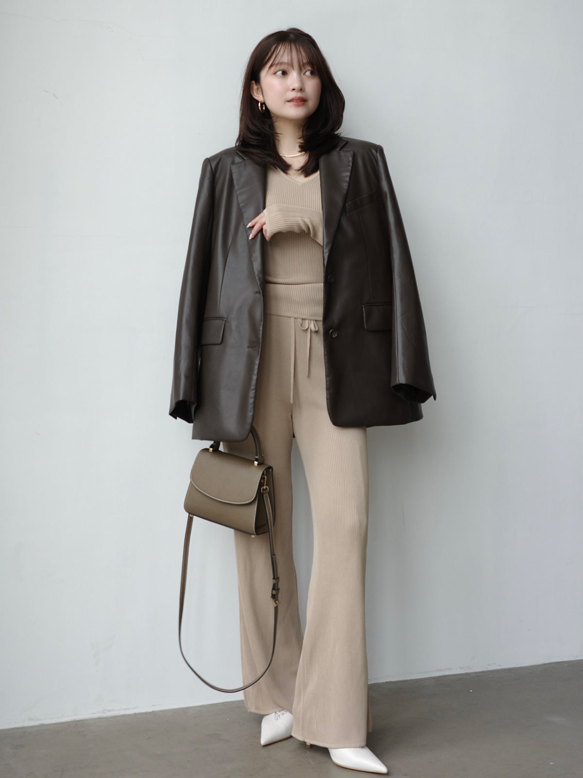 リュクスビスコースリブニットプルオーバー