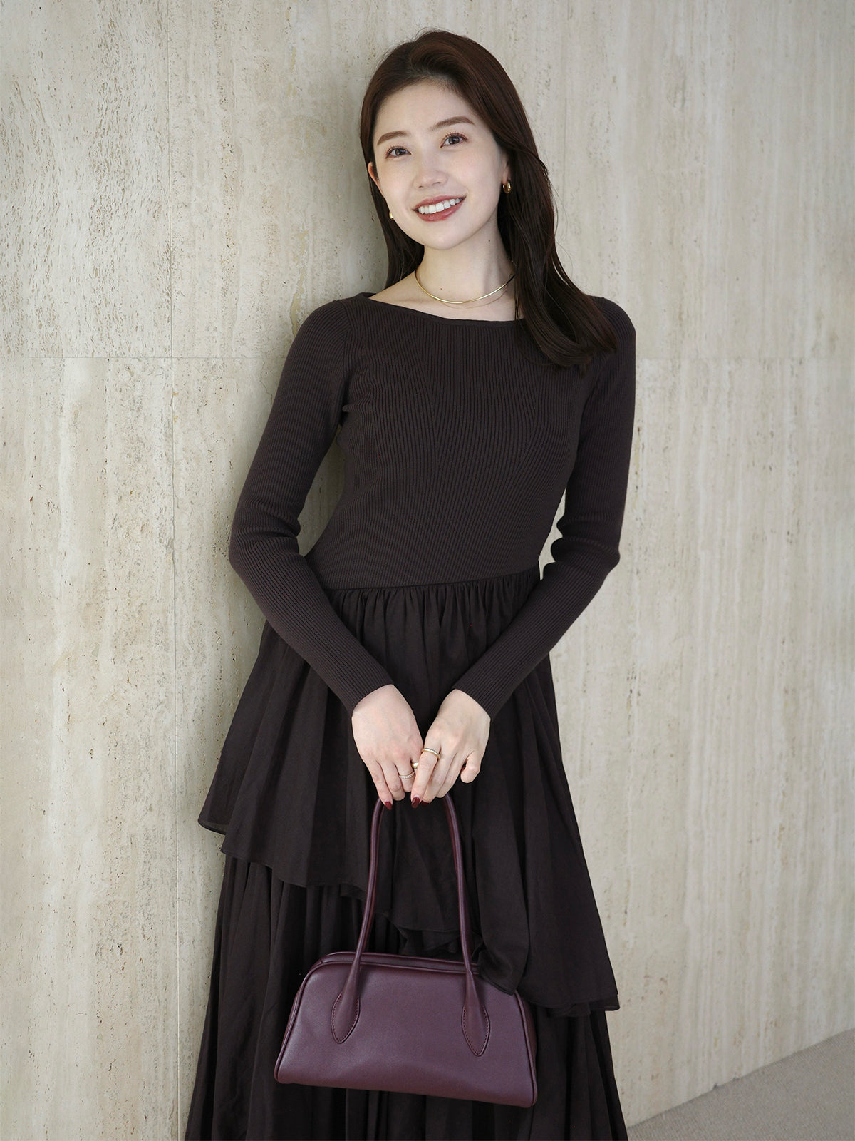 ボートネックイレギュラーヘムドッキングニットワンピース