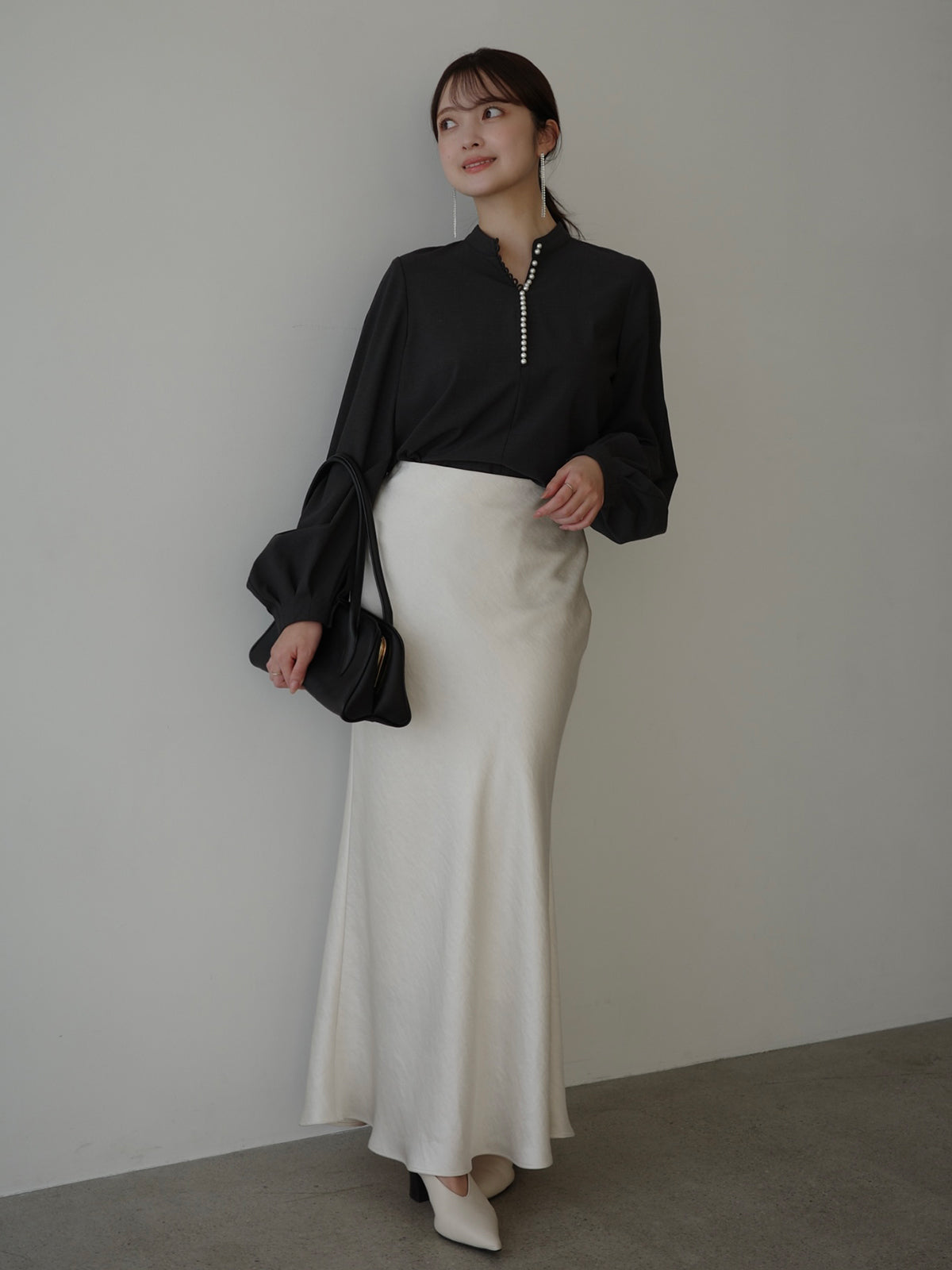 パールトリムブラウス