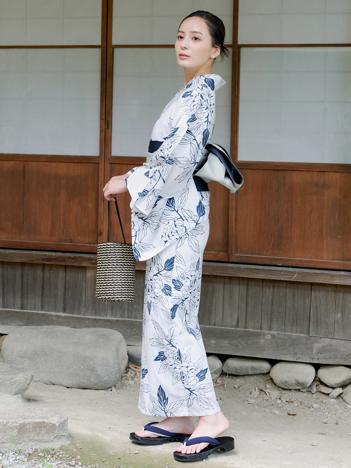 line art peony yukata set - WHITE
