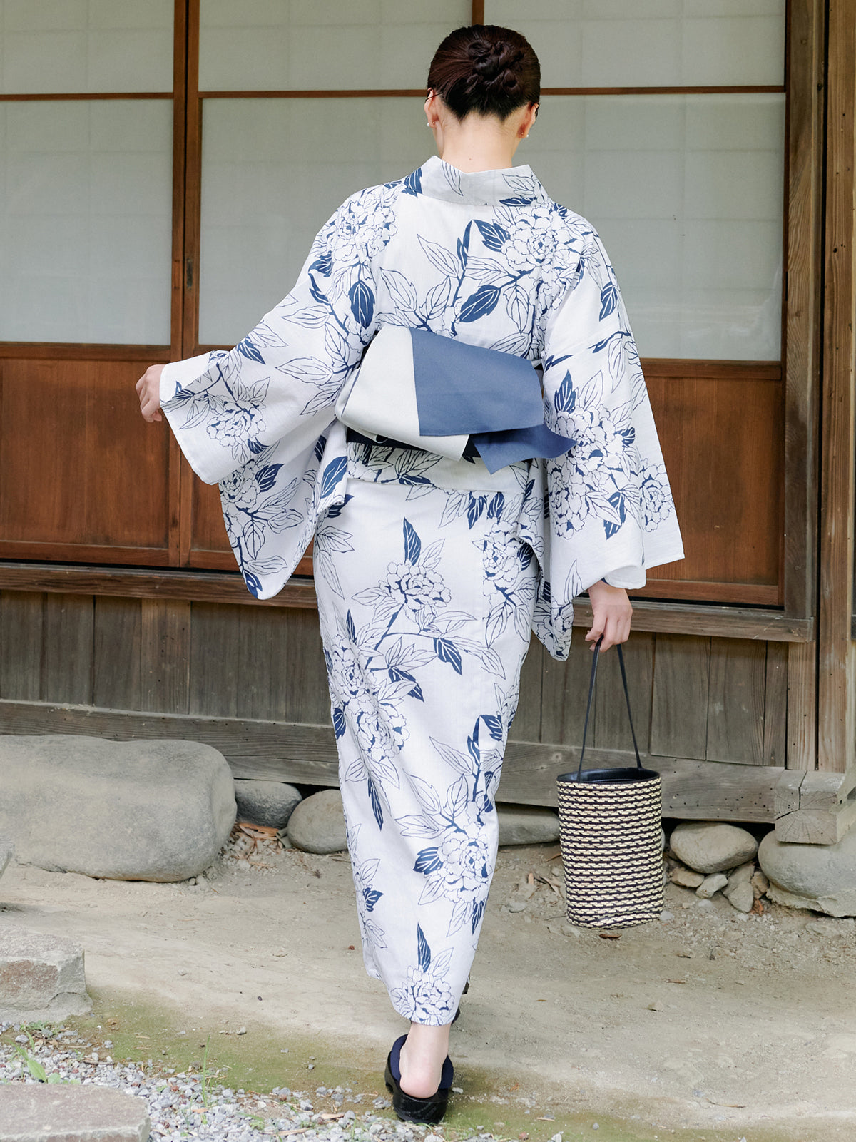 line art peony yukata set - WHITE