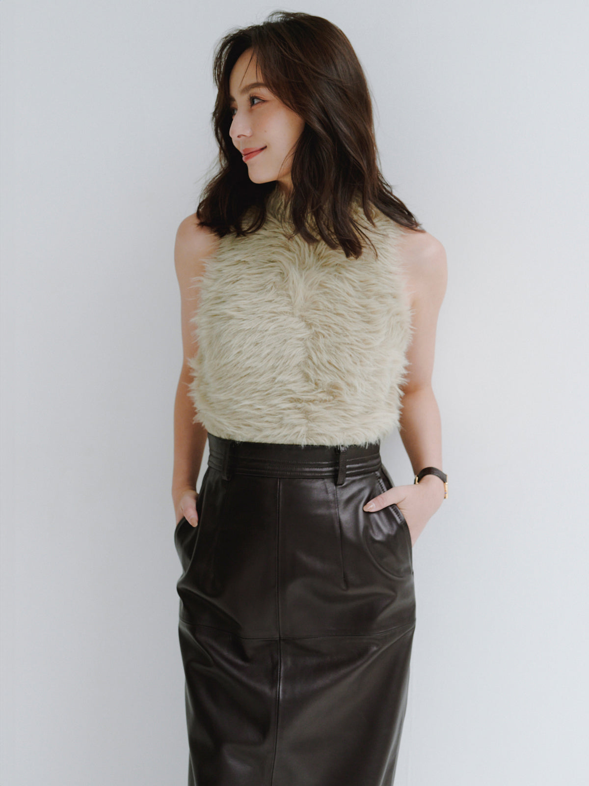 レザータイトスカート