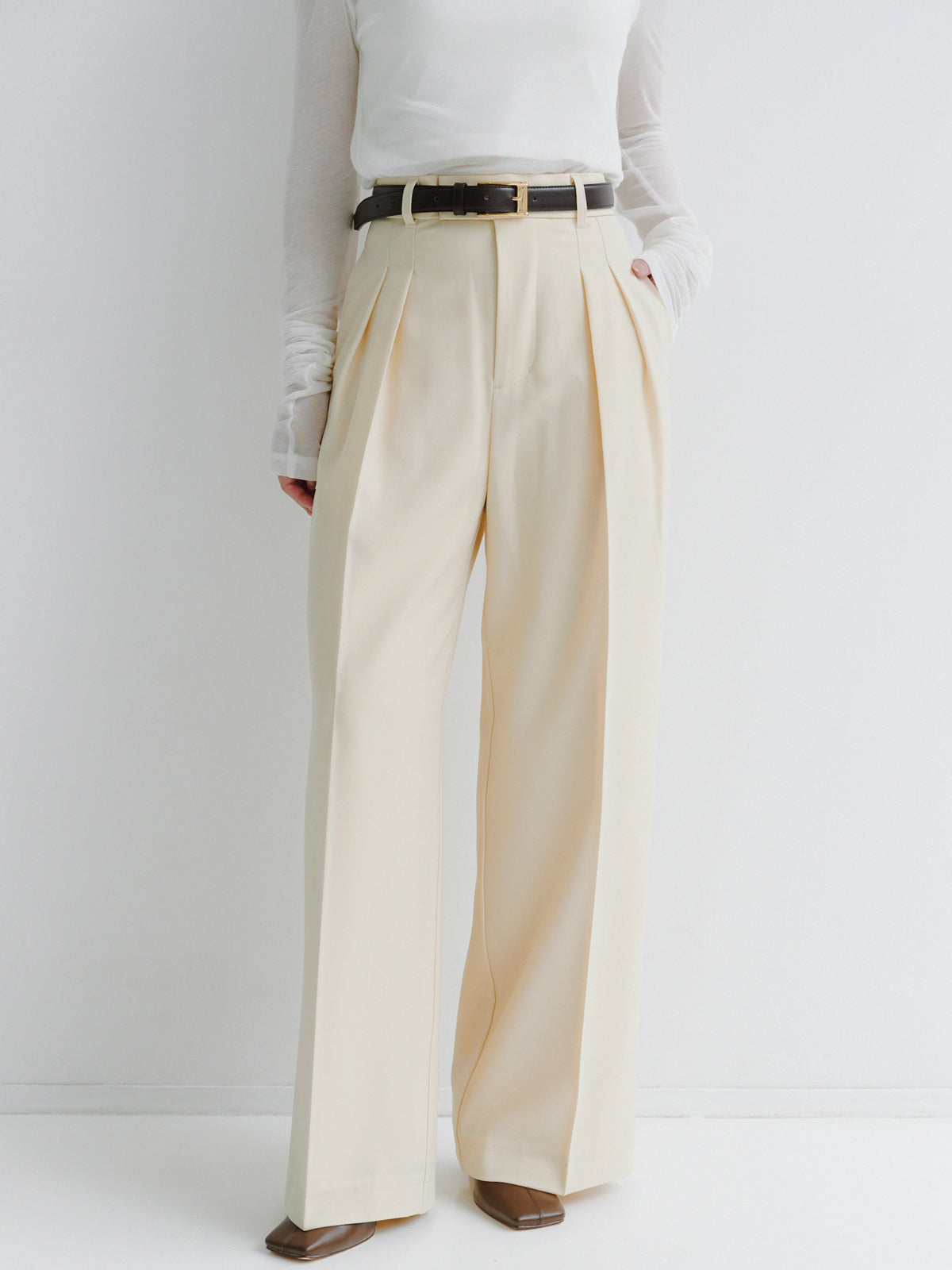 ミッドウェイトツータックワイドパンツ