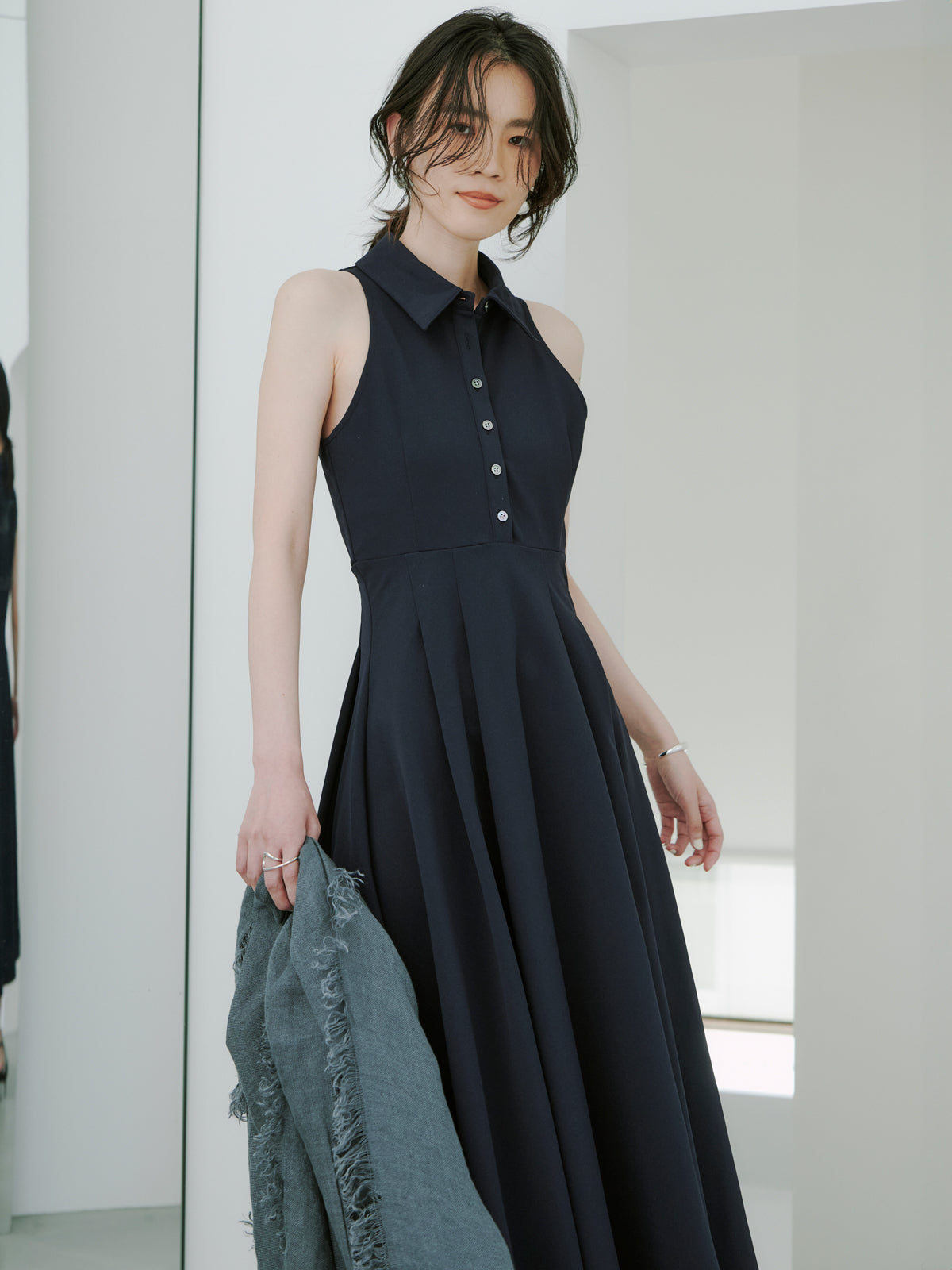 美式无袖剪裁长裙