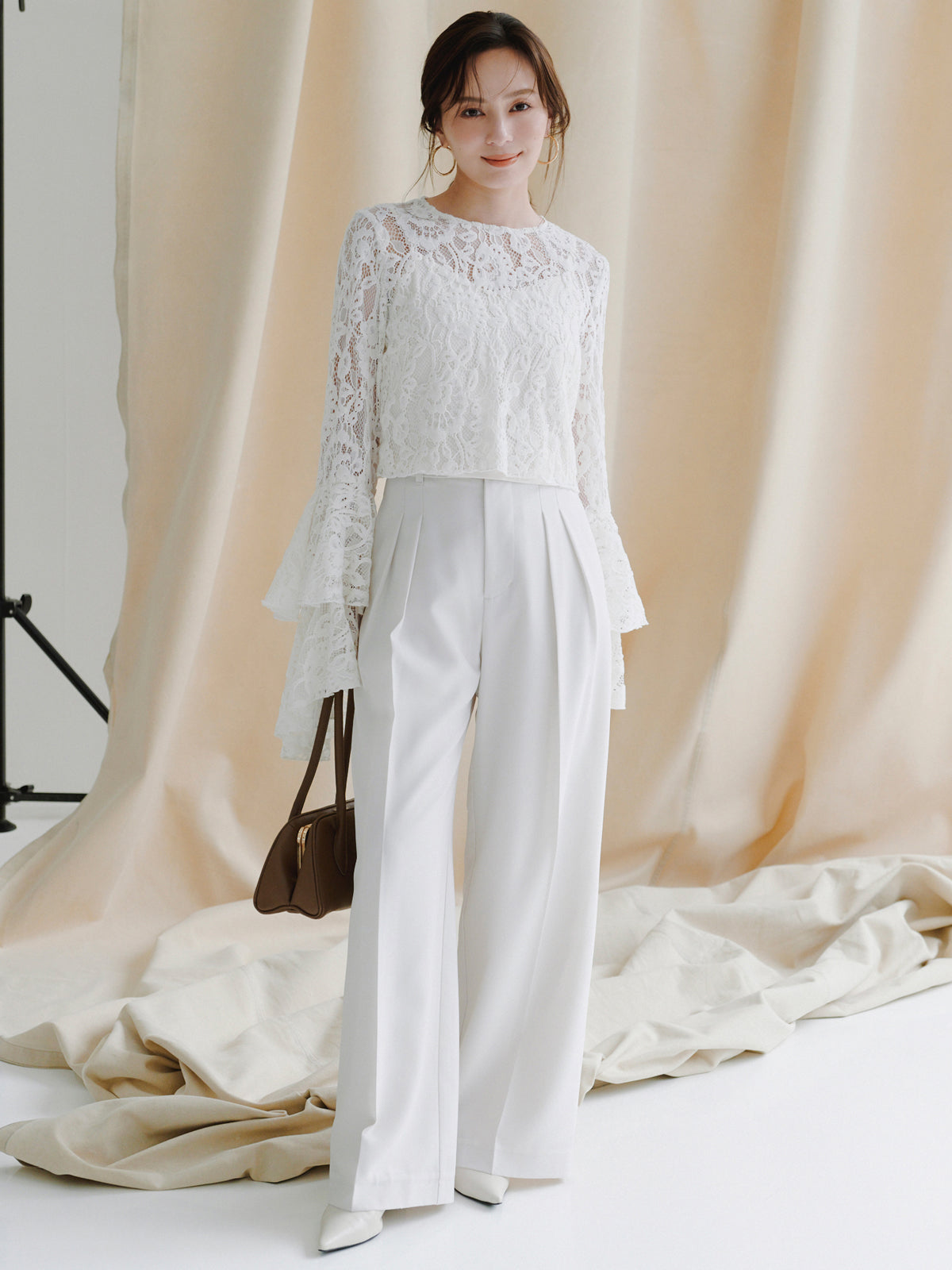 ベロアレースボリュームスリーブブラウス