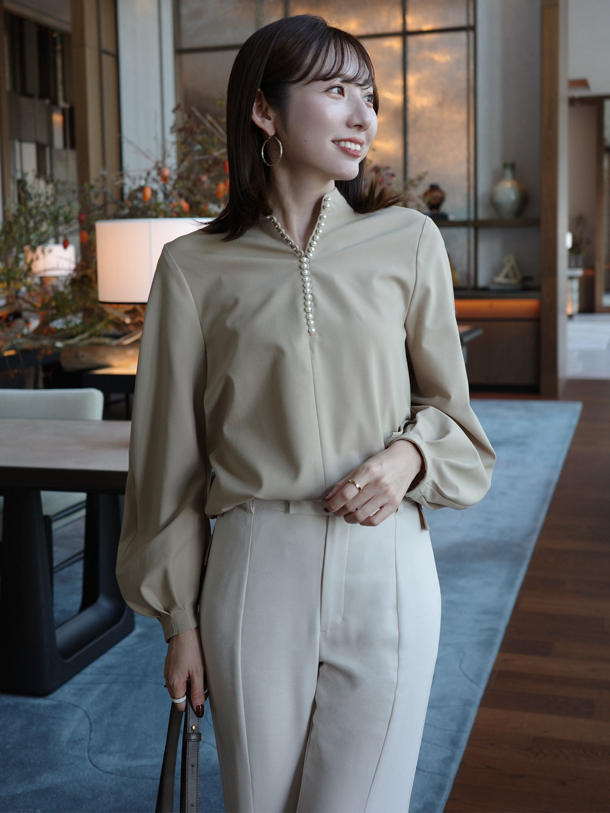 トリアセバックサテンフレアパンツ