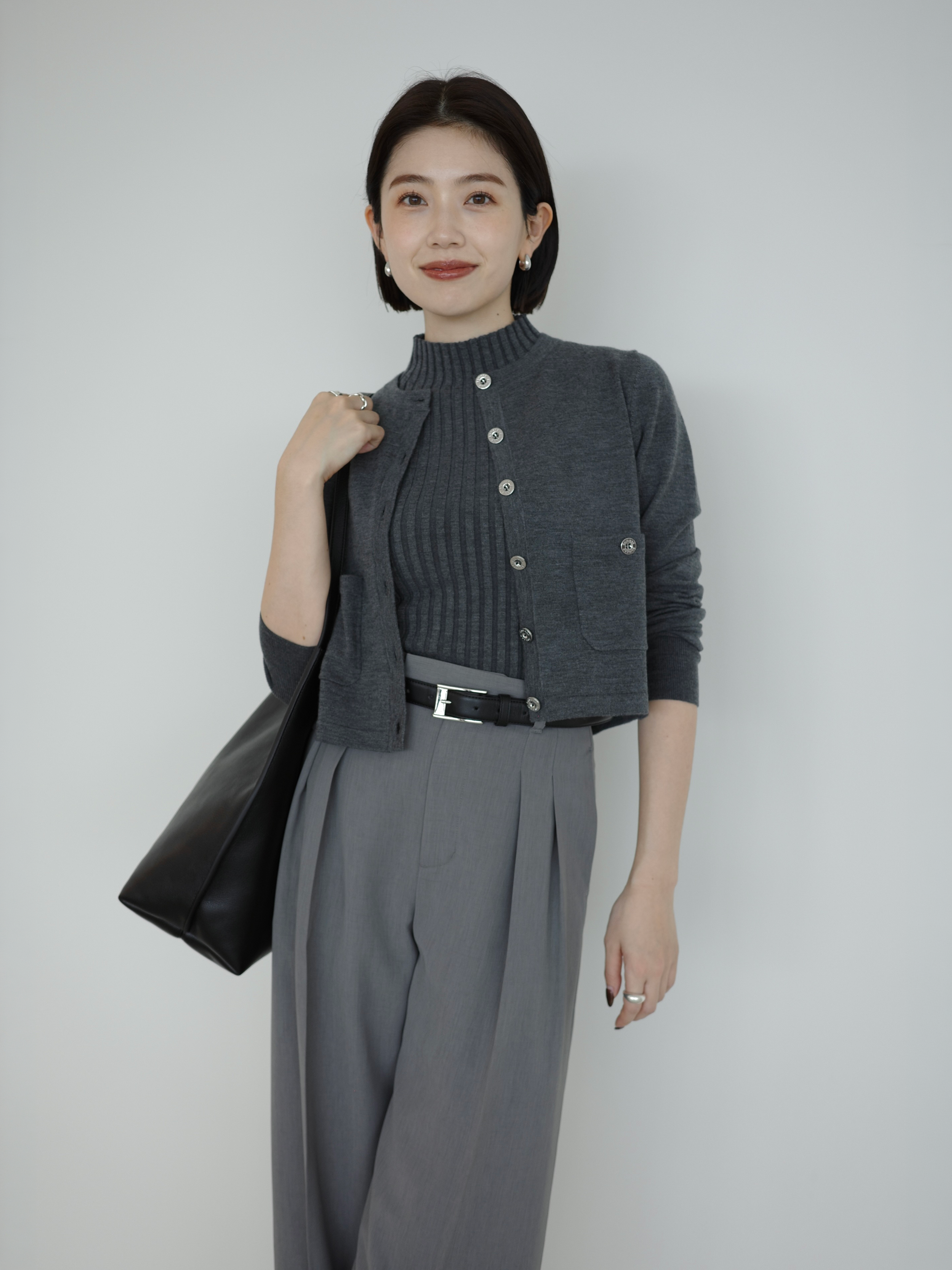 COLOR:GREY