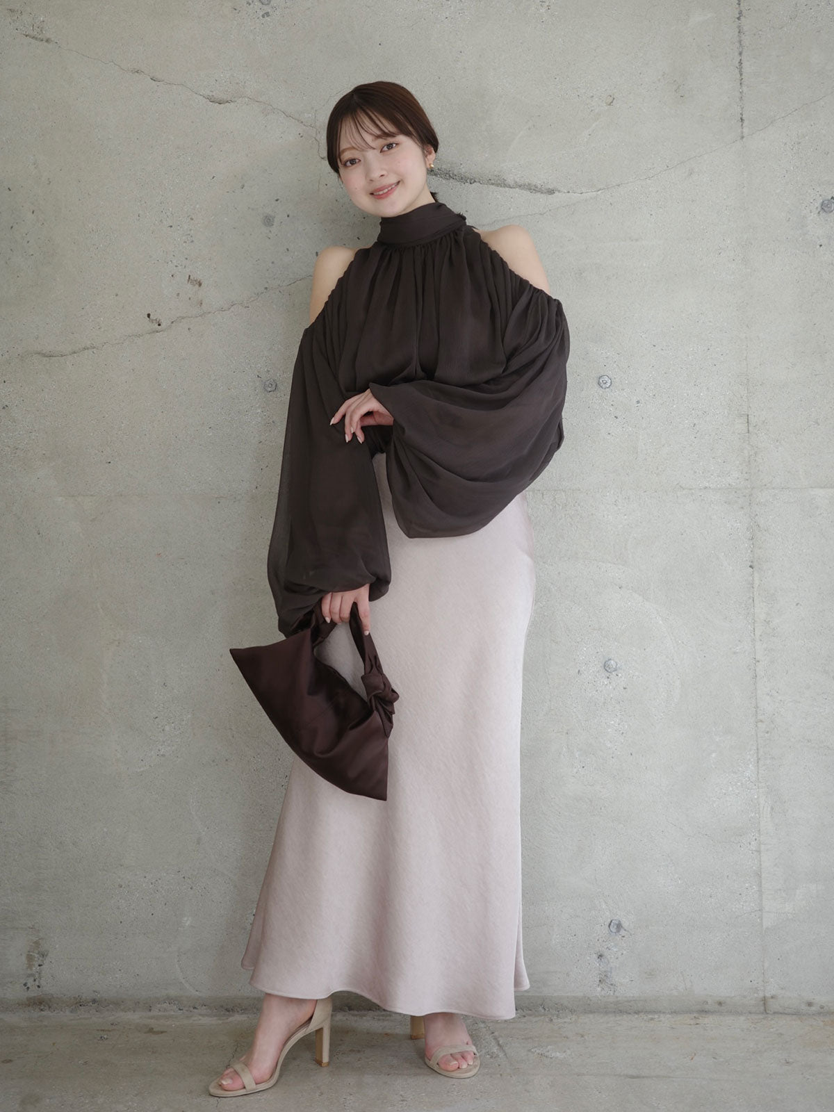 シフォンボリュームブラウス