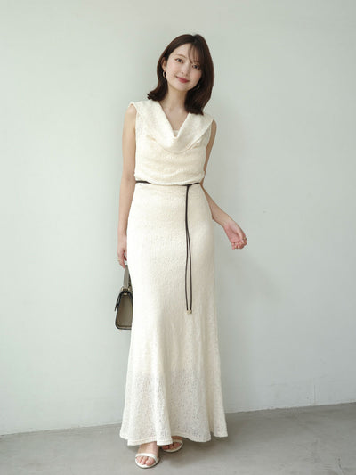 COLOR:IVORY