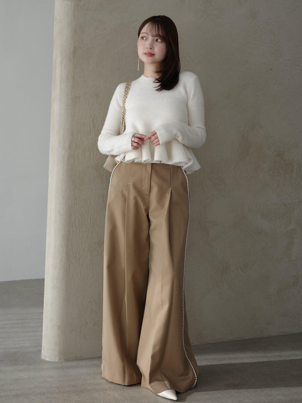 ペプラムショートニットトップス