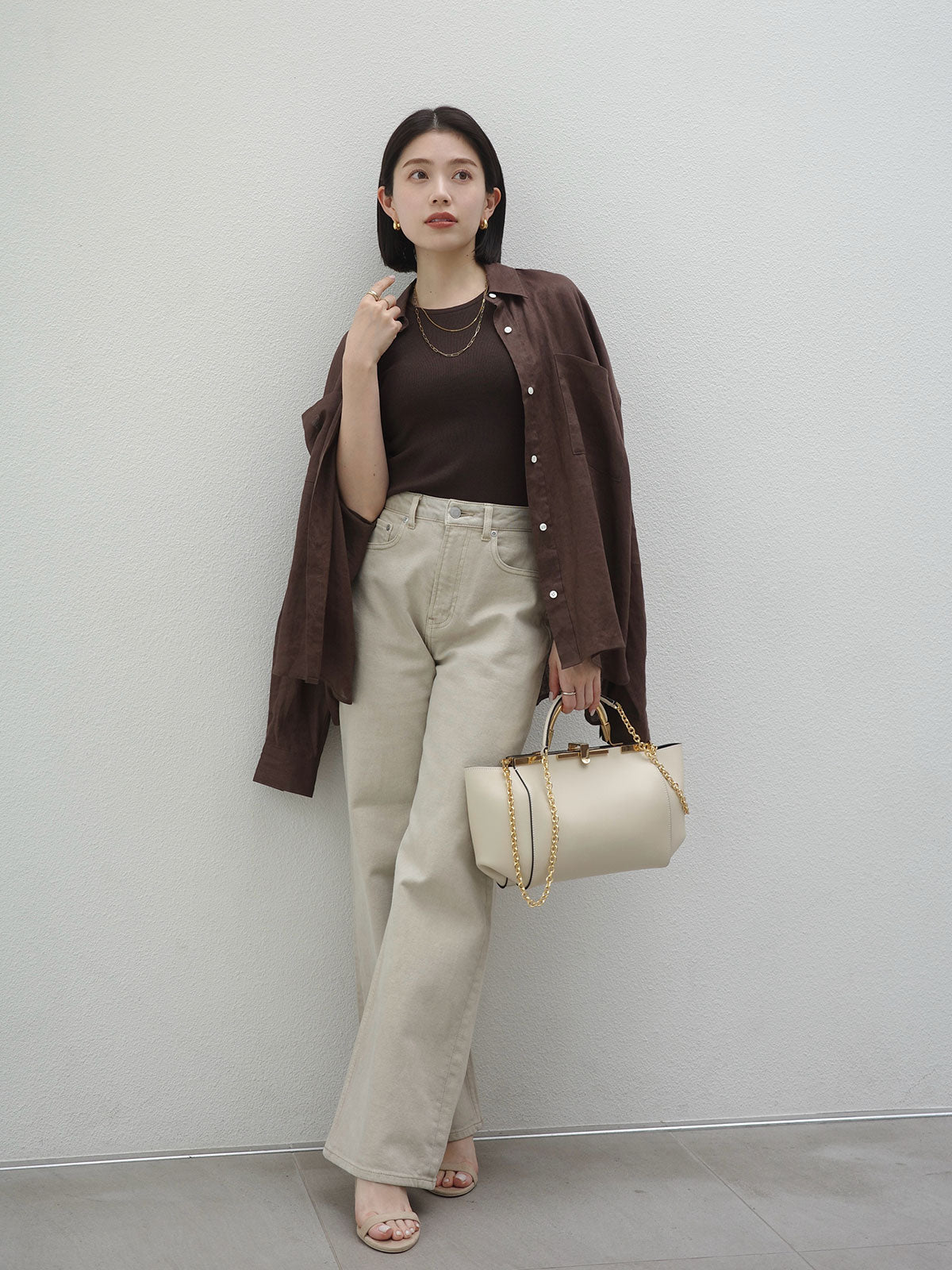 亮色针织内置杯背心