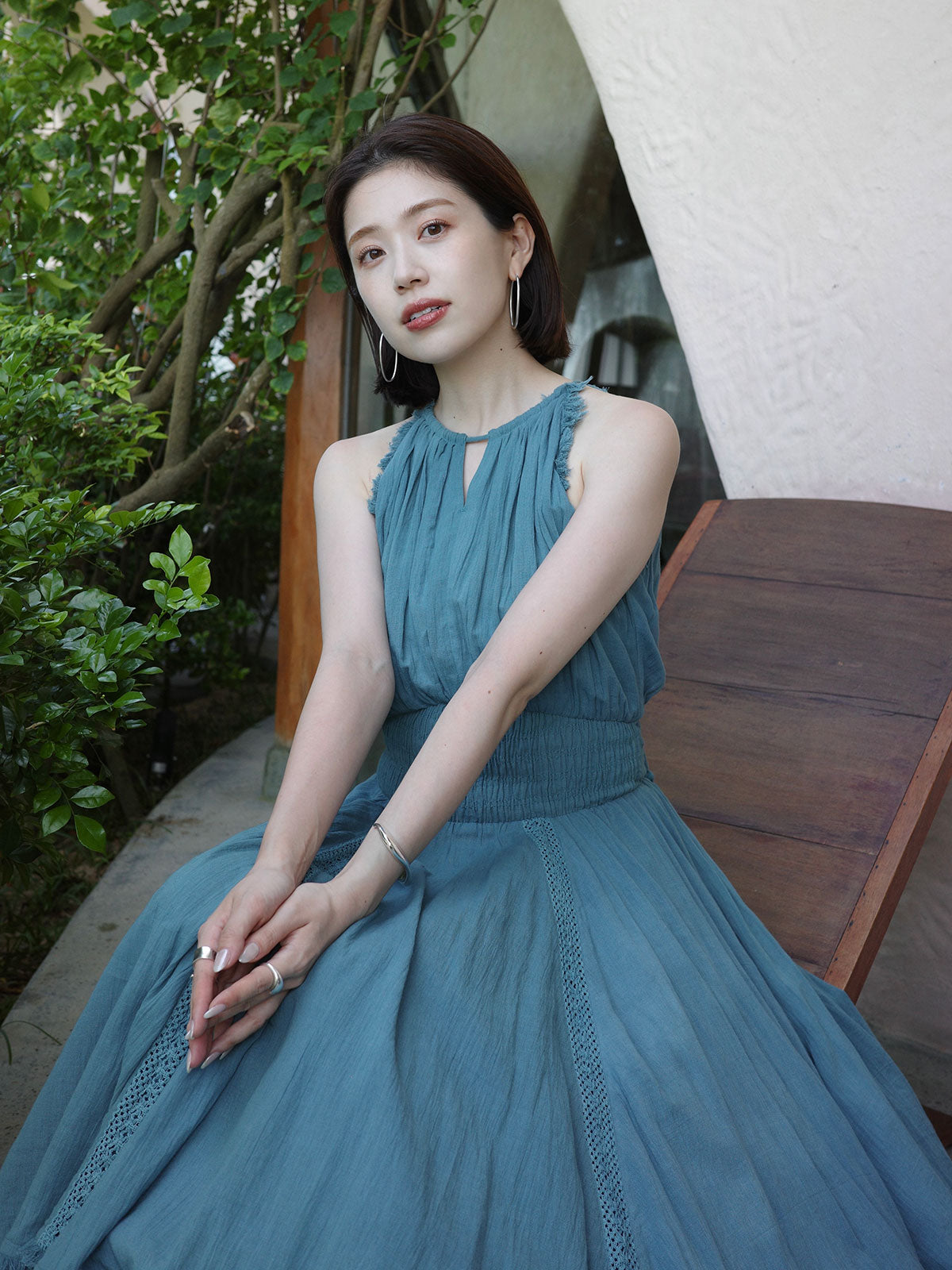 Indiaバックオープンティアードワンピース