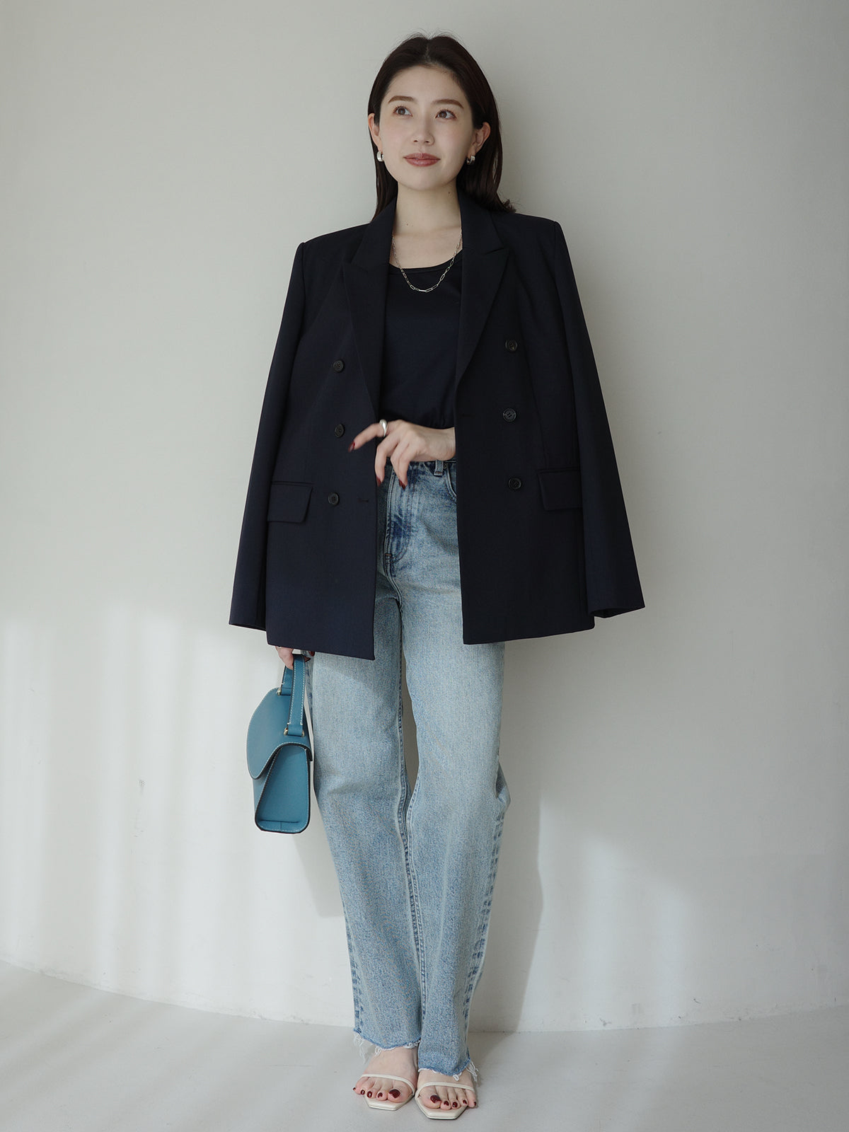 실크 터치 코튼 U넥 티