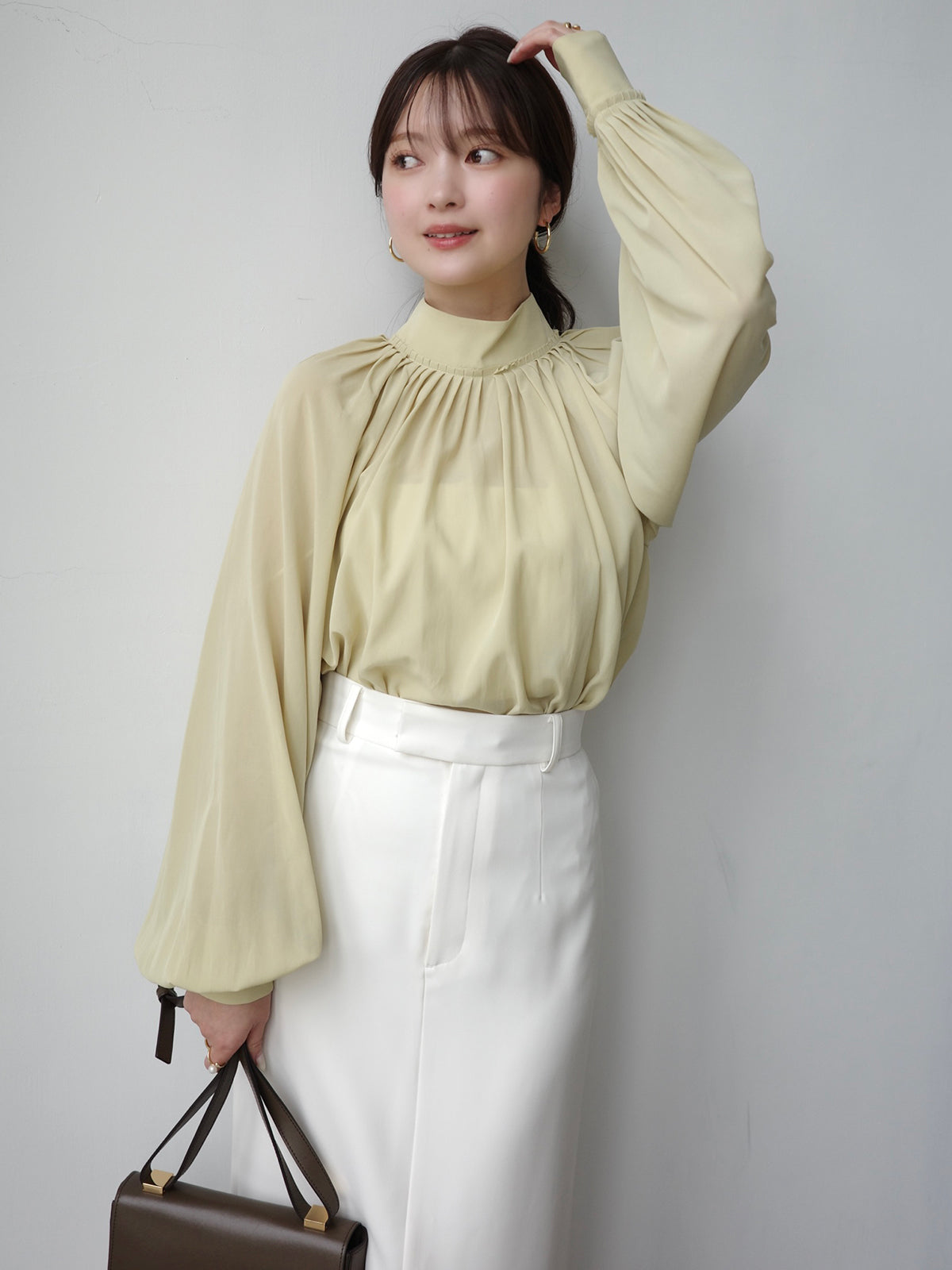 キュプラコットンボリュームブラウス