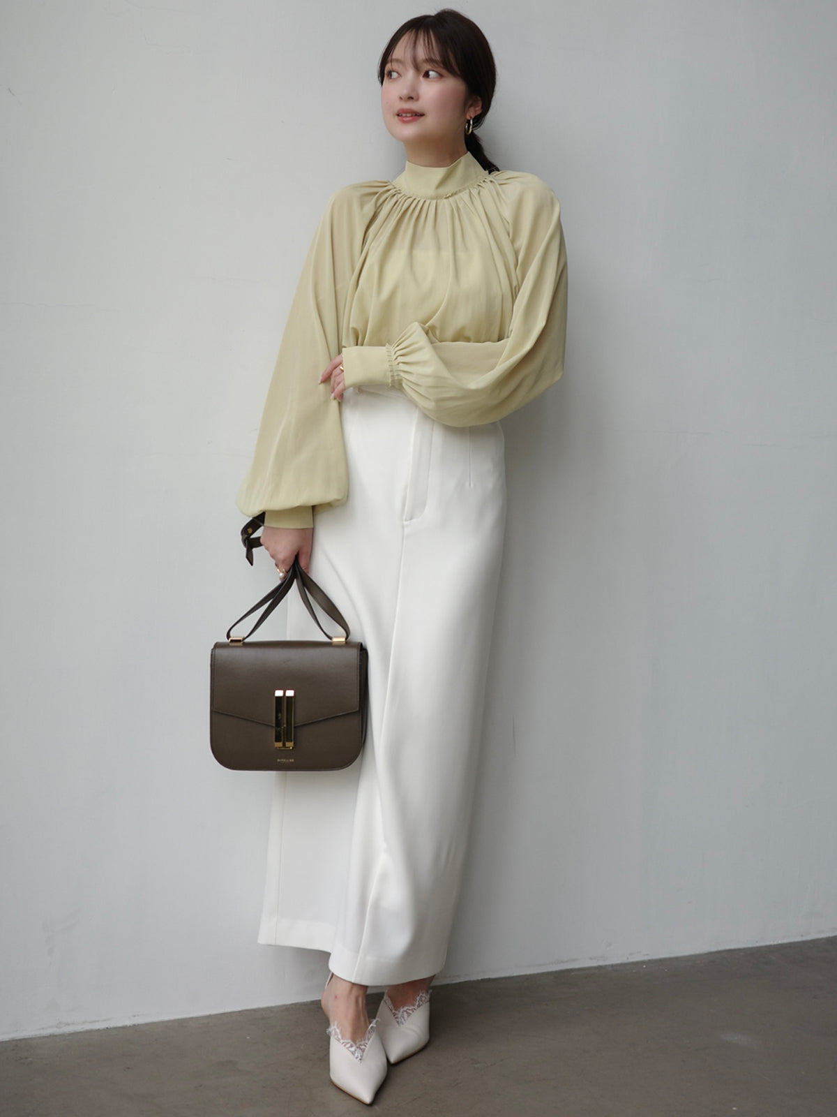 キュプラコットンボリュームブラウス