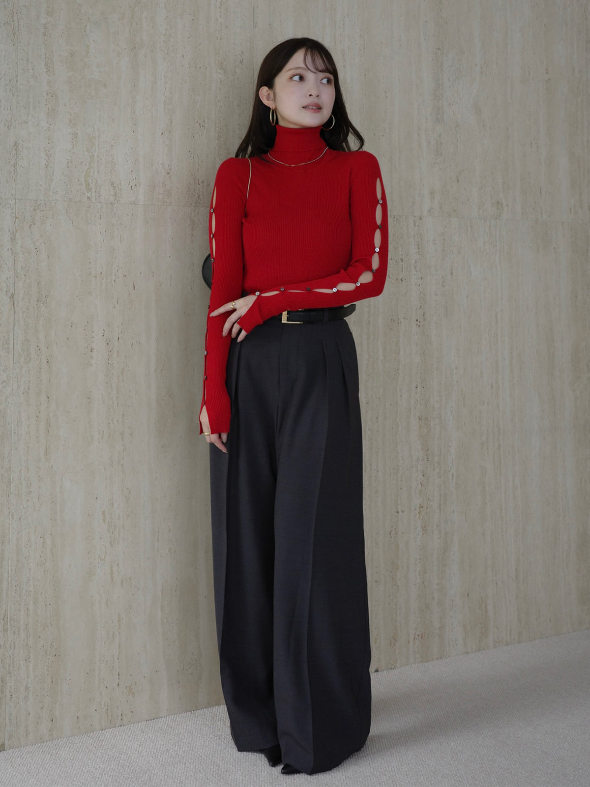 スラッシュリブニットトップス