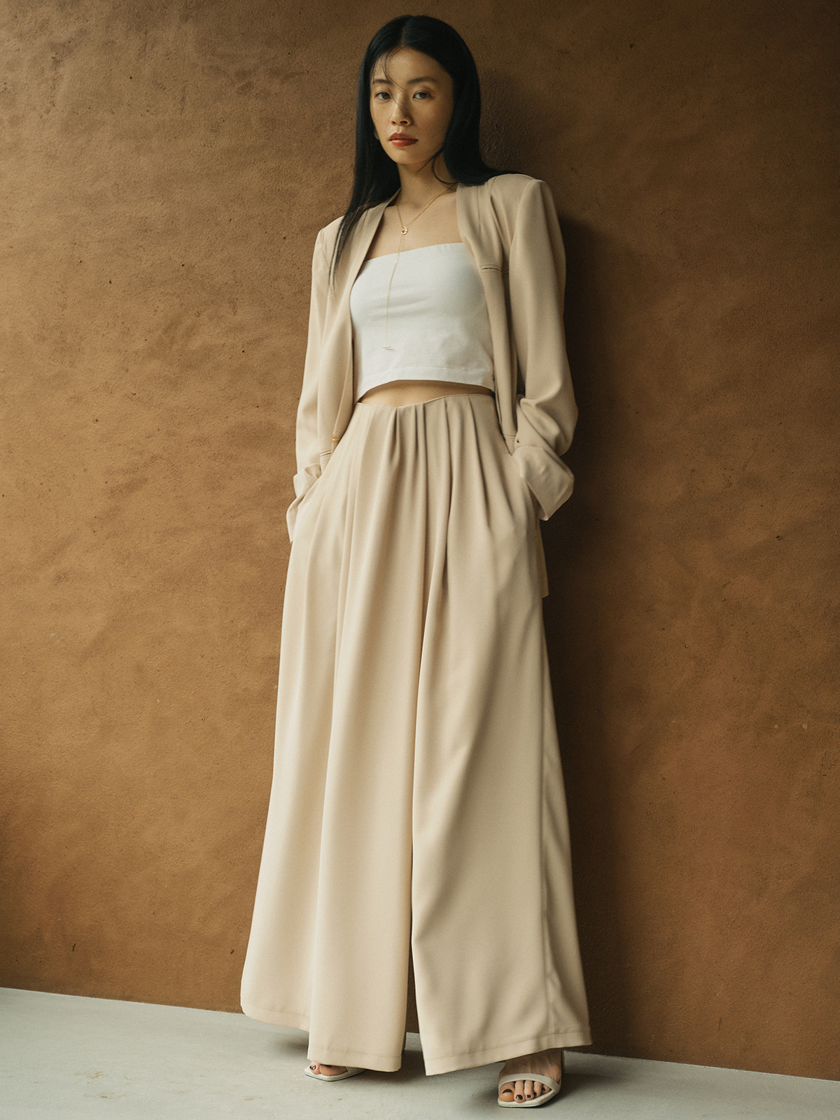 ライトダブルサテンハイウエストパンツ(S BEIGE): パンツanuans