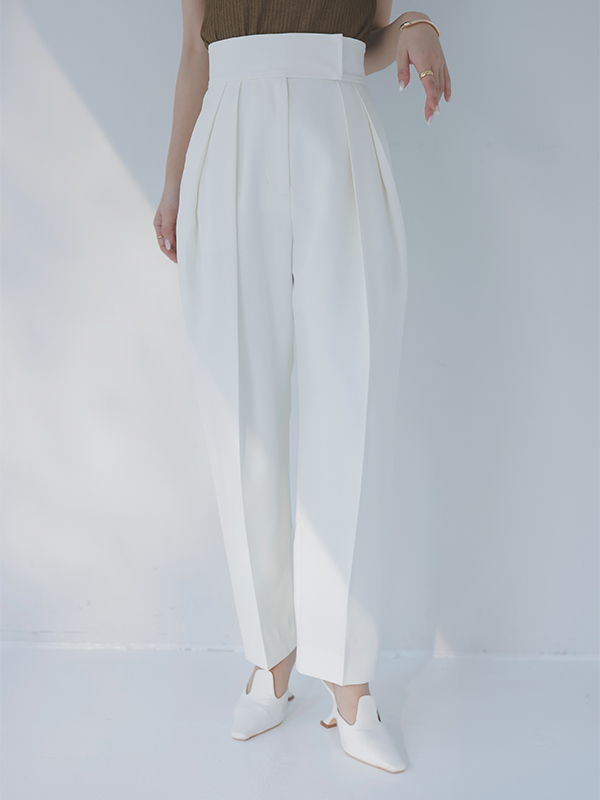 バックサテンツータックテーパードパンツ(S WHITE): パンツanuans