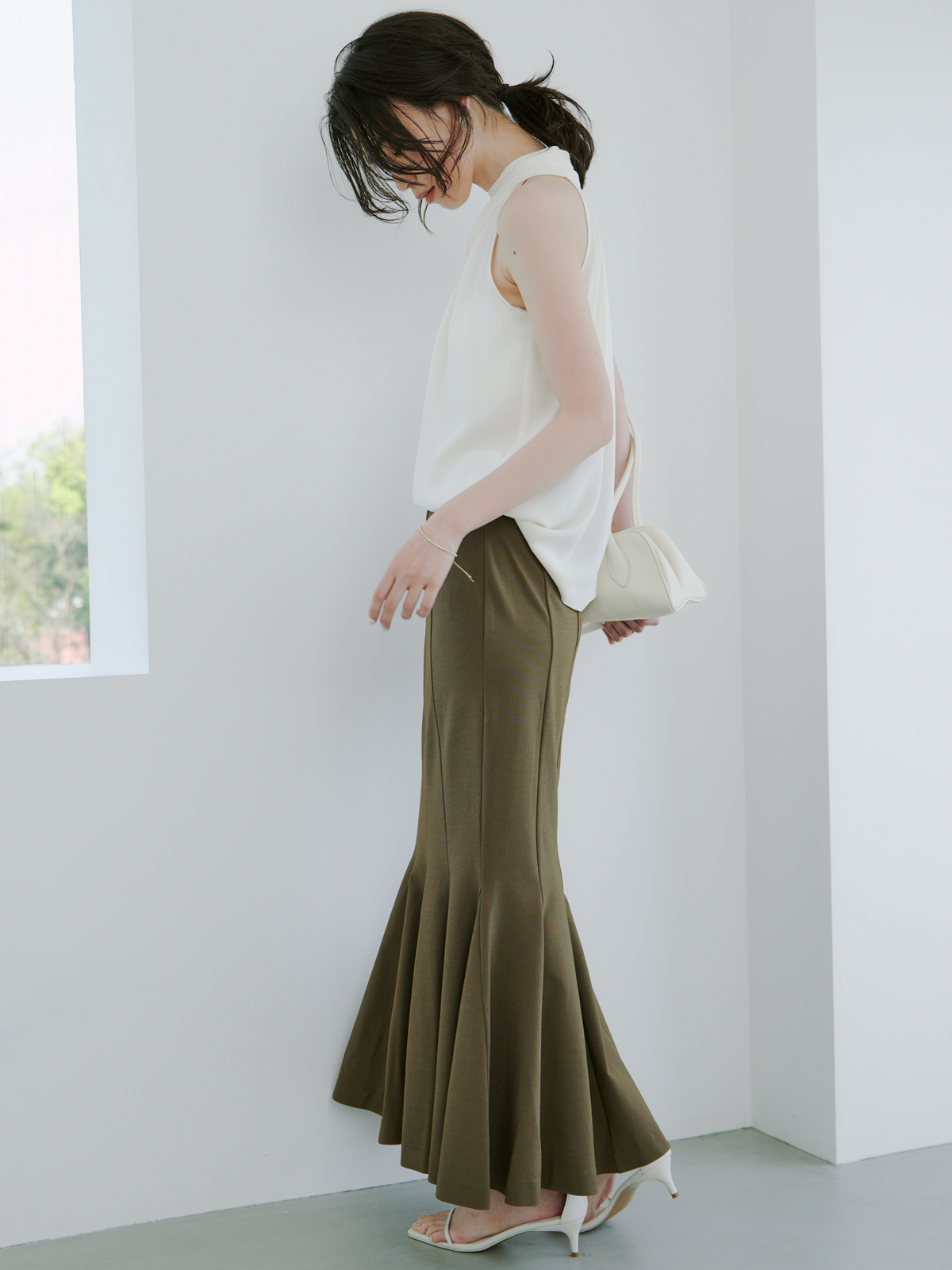 ホルターニュアンスネックトップス(F IVORY): トップスanuans