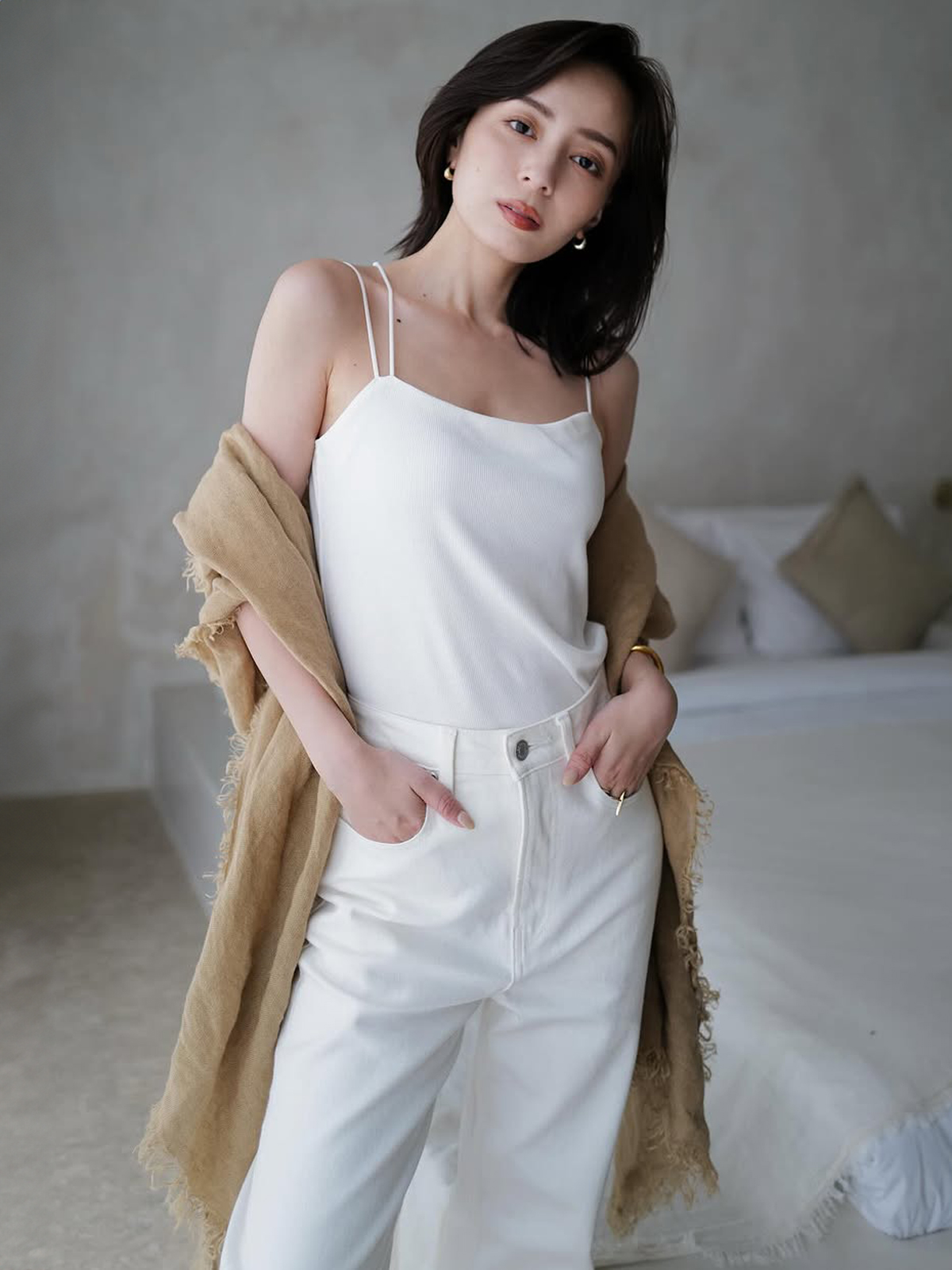 アニュアンス anuans バックオープンベアキャミソール （WHITE
