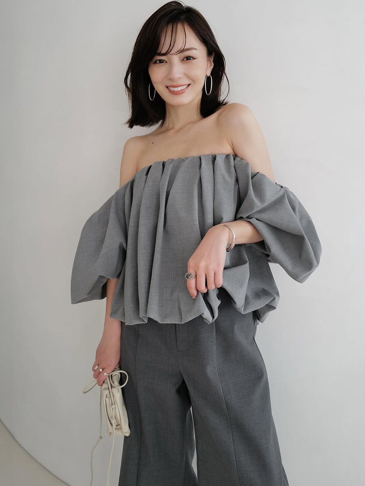 センタースリットワイドパンツ(S BEIGE): パンツanuans