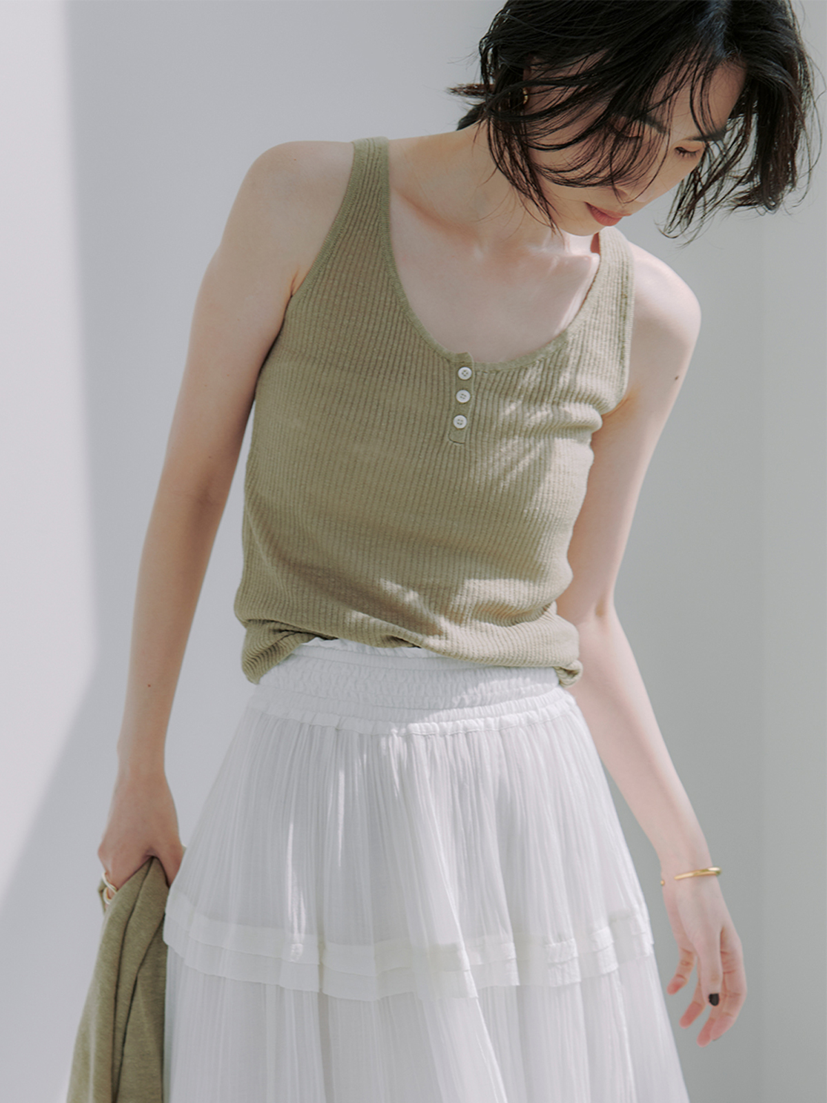 Italy Linenヘンリーネックニットタンク