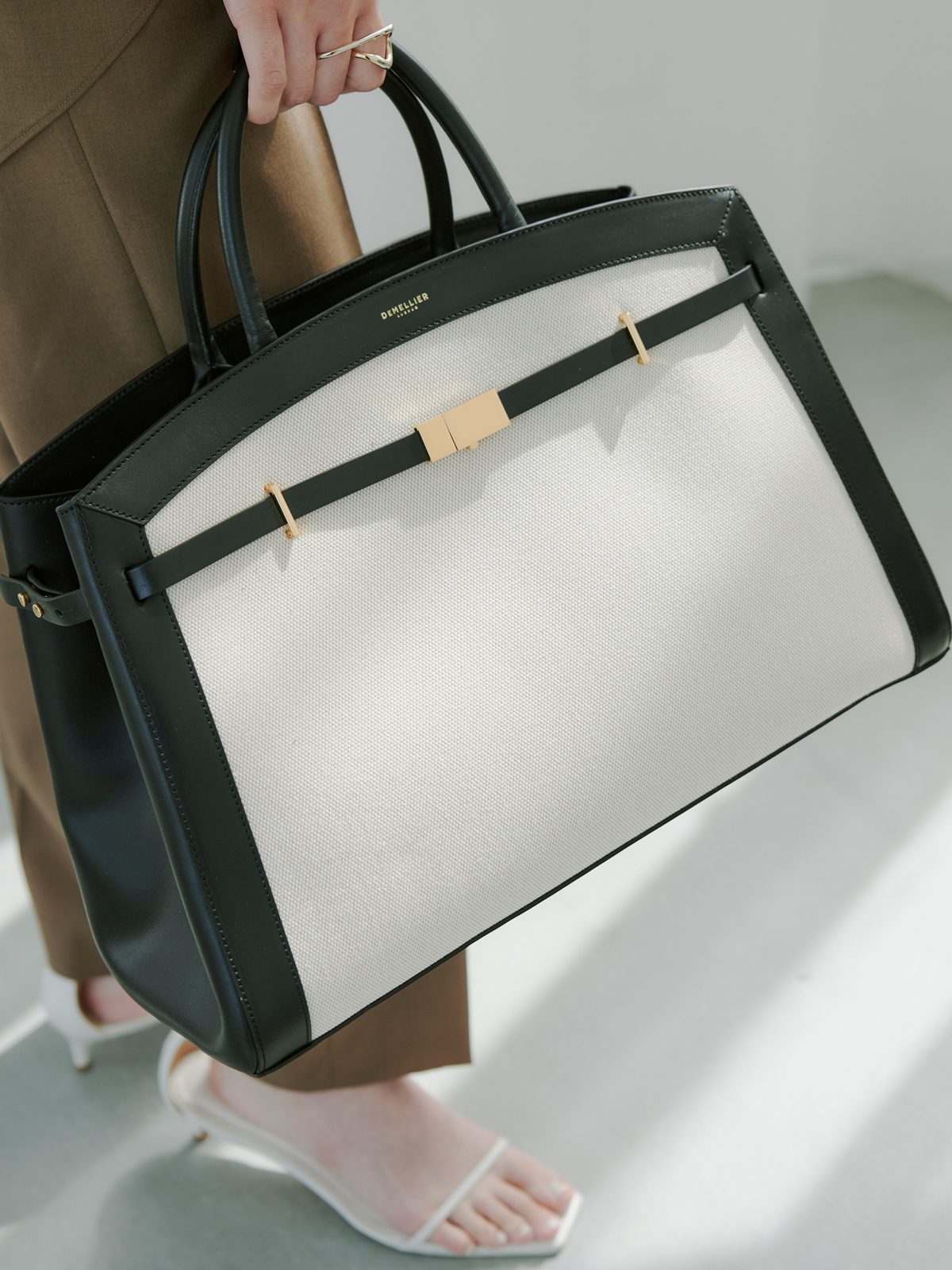 【DEMELLIER】The New York Top Handle